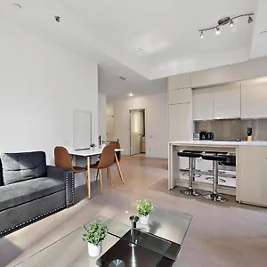 Trendy 1bedroom Downtown , Toronto Canada
