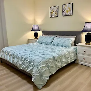 Two-bedroom With King Bed-4 Minutes To The Falls , Niagara Falls Canada